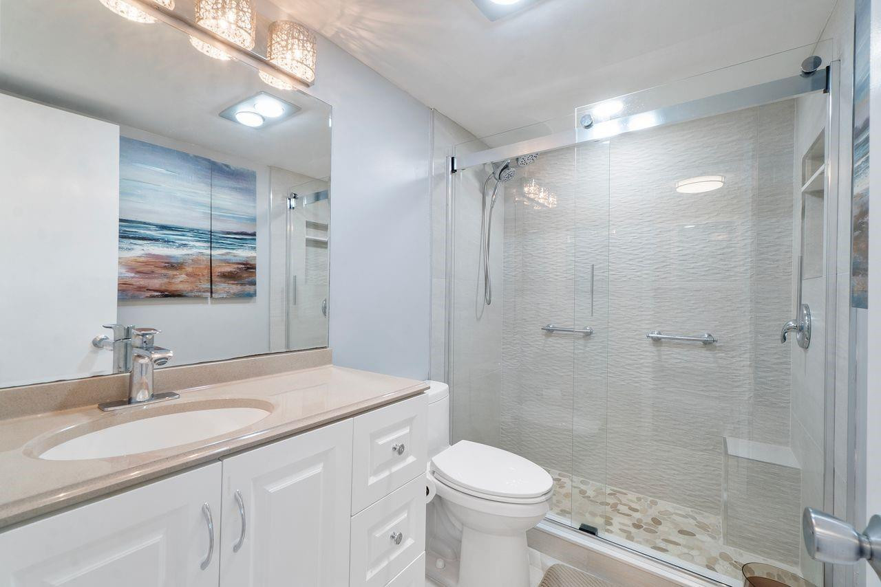 FOUNTAINS OF PALM BEACH CONDO 4 - Residential