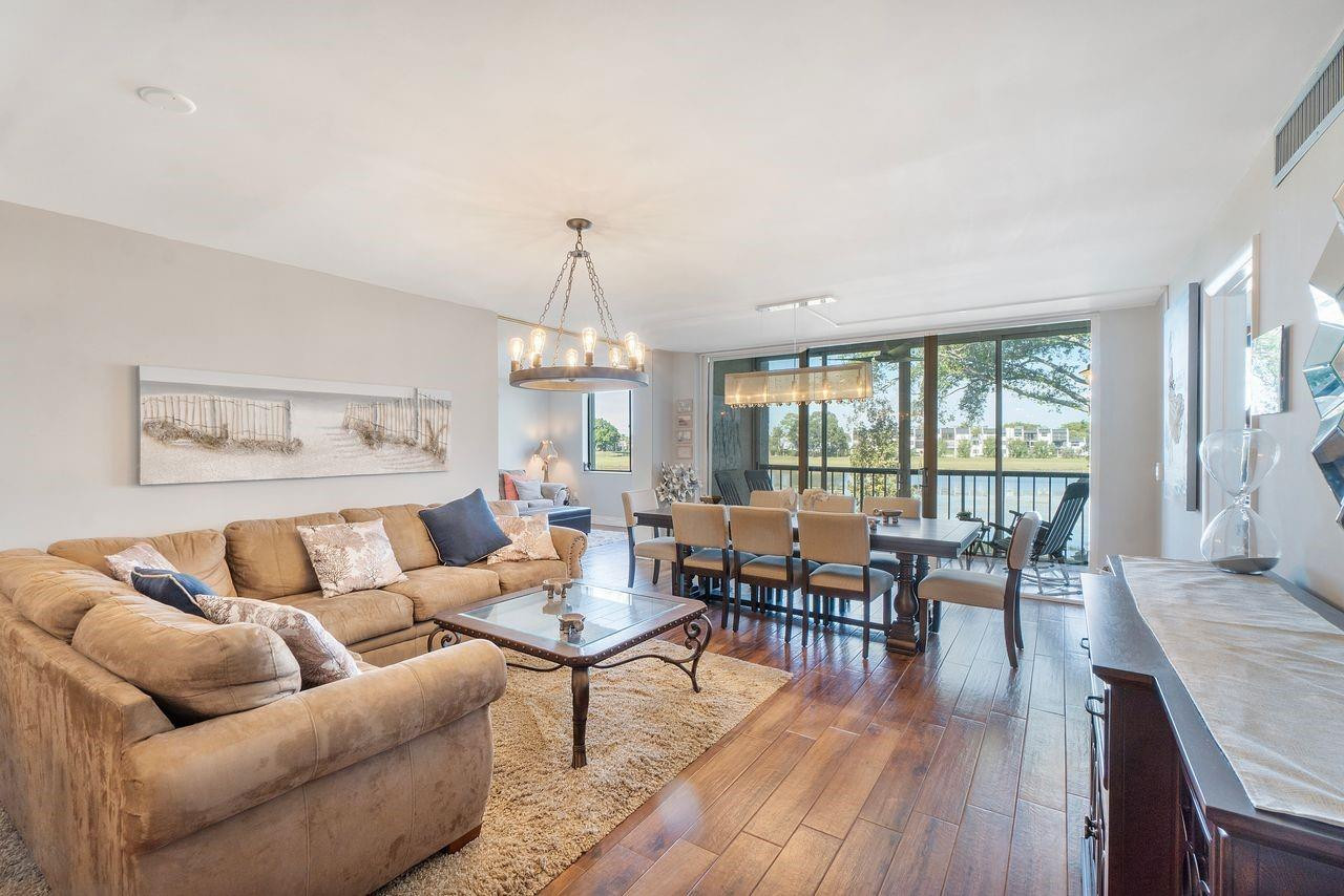 FOUNTAINS OF PALM BEACH CONDO 4 - Residential