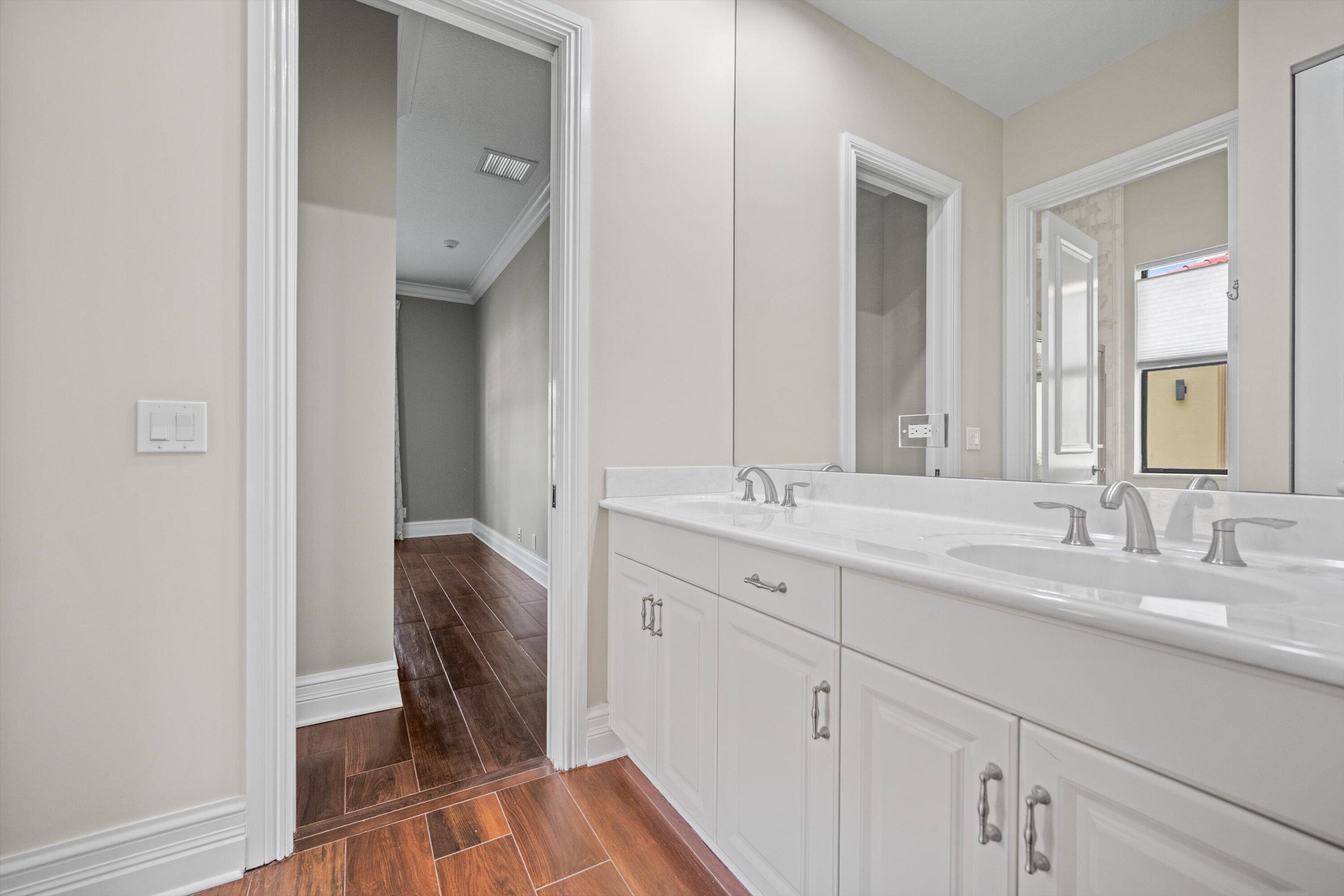 ISLES AT WELLINGTON PL 4 - Residential