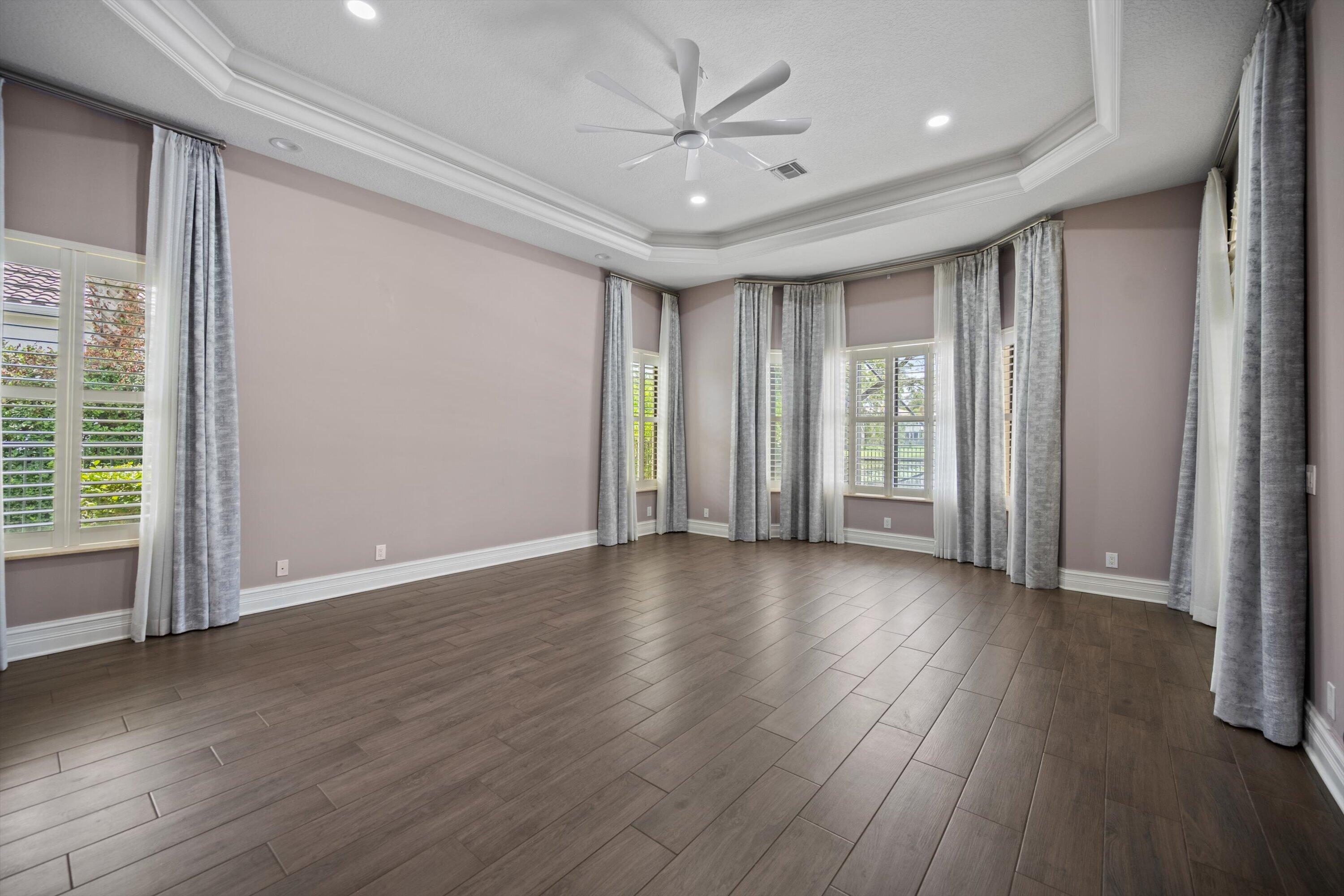 ISLES AT WELLINGTON PL 4 - Residential