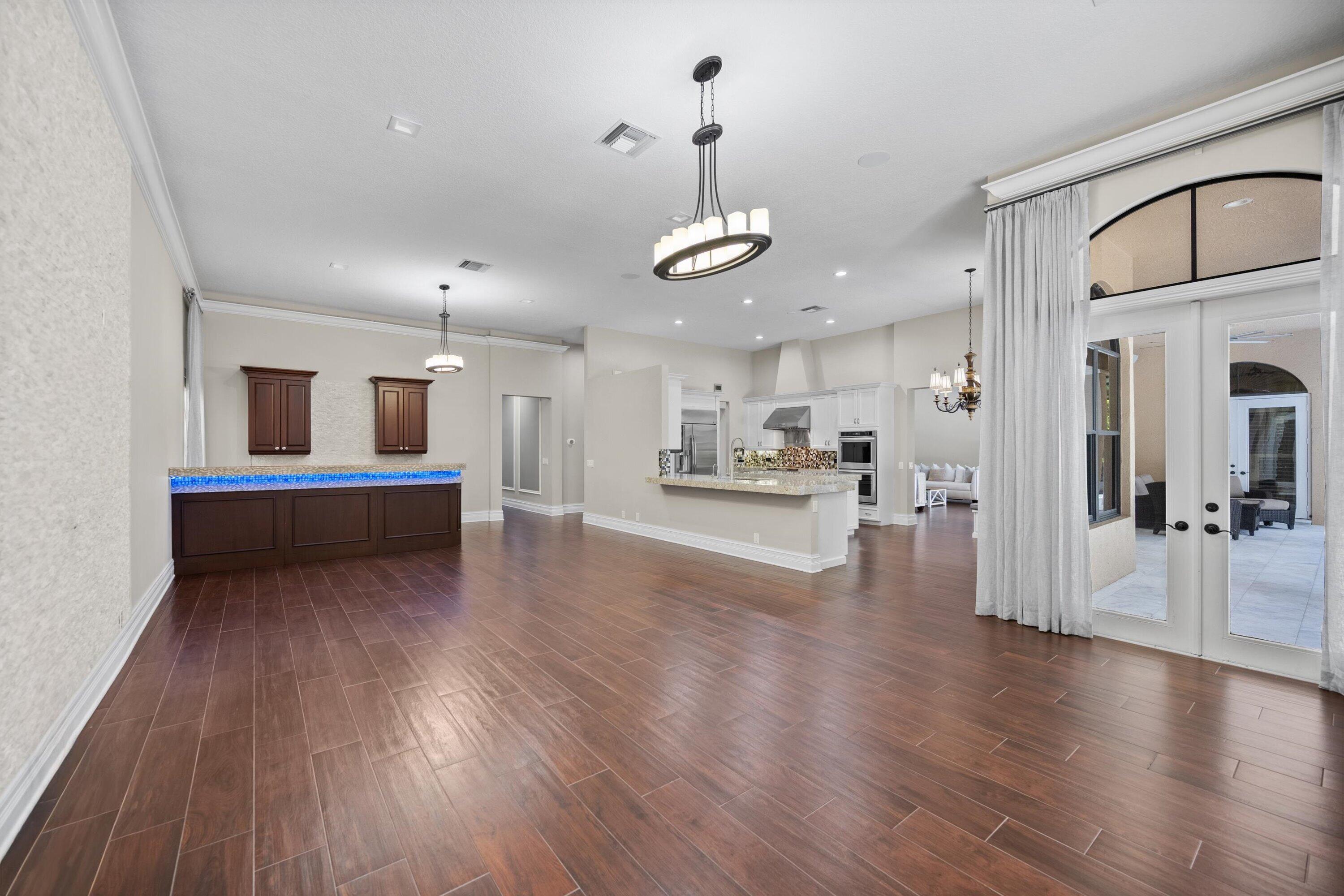 ISLES AT WELLINGTON PL 4 - Residential