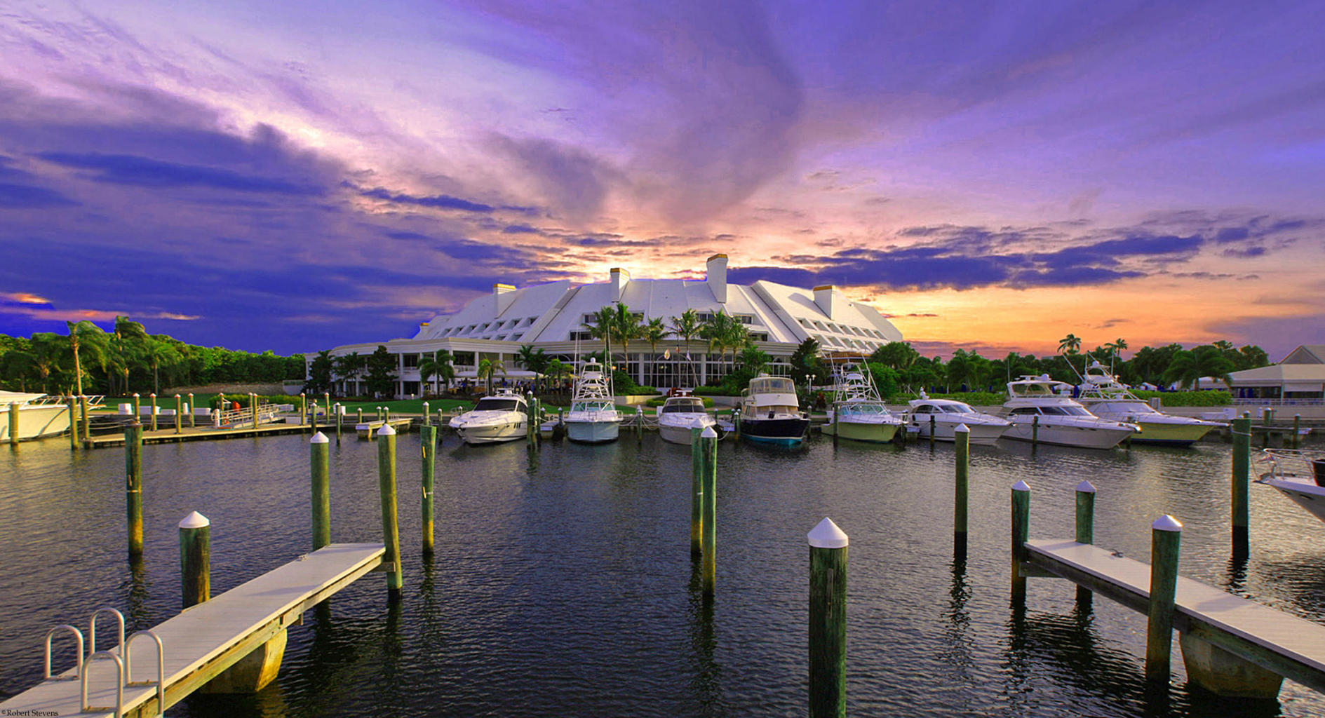 ADMIRALS COVE - Residential