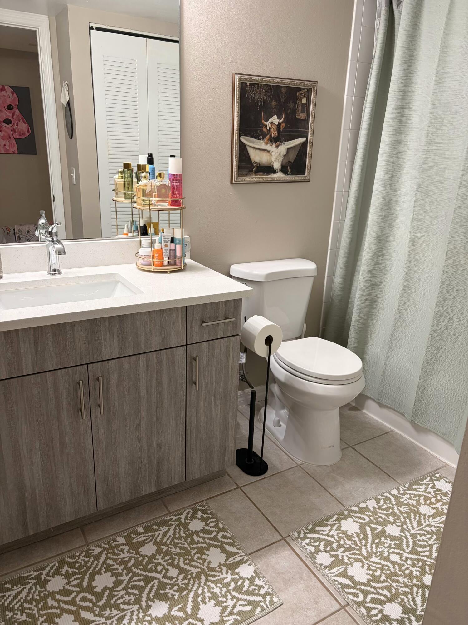 EVERGREEN LAKES CONDO - Residential Lease