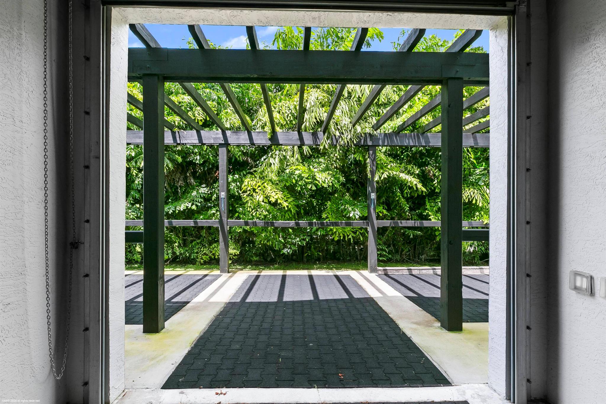 SADDLE TRAIL PARK OF WELLINGTON - Residential