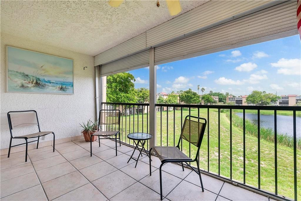 Palm Lakes - Residential