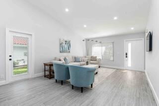 SUGAR POND MANOR OF WELLINGTON - Residential Lease