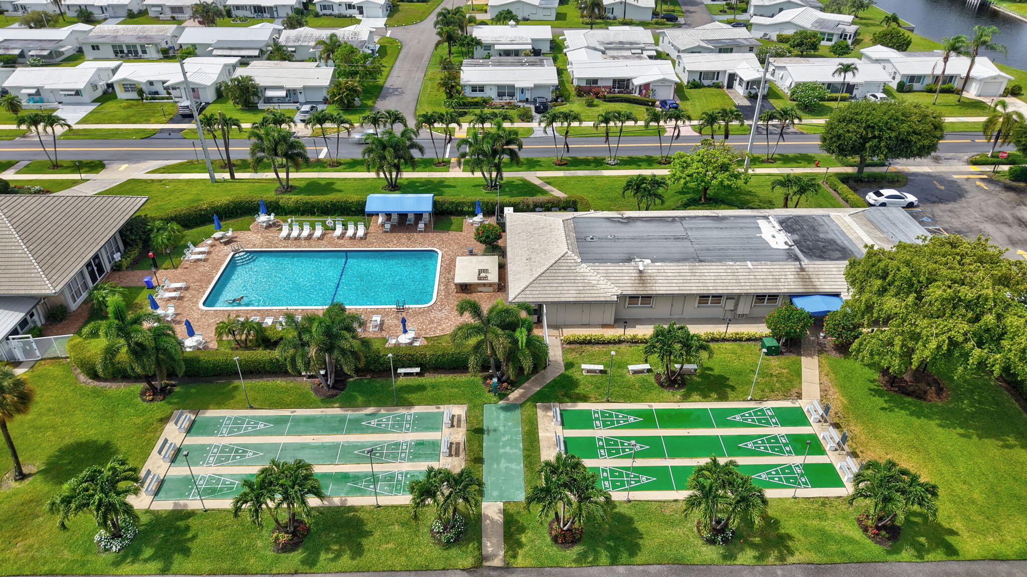 PALM BEACH LEISUREVILLE REPLAT - Residential