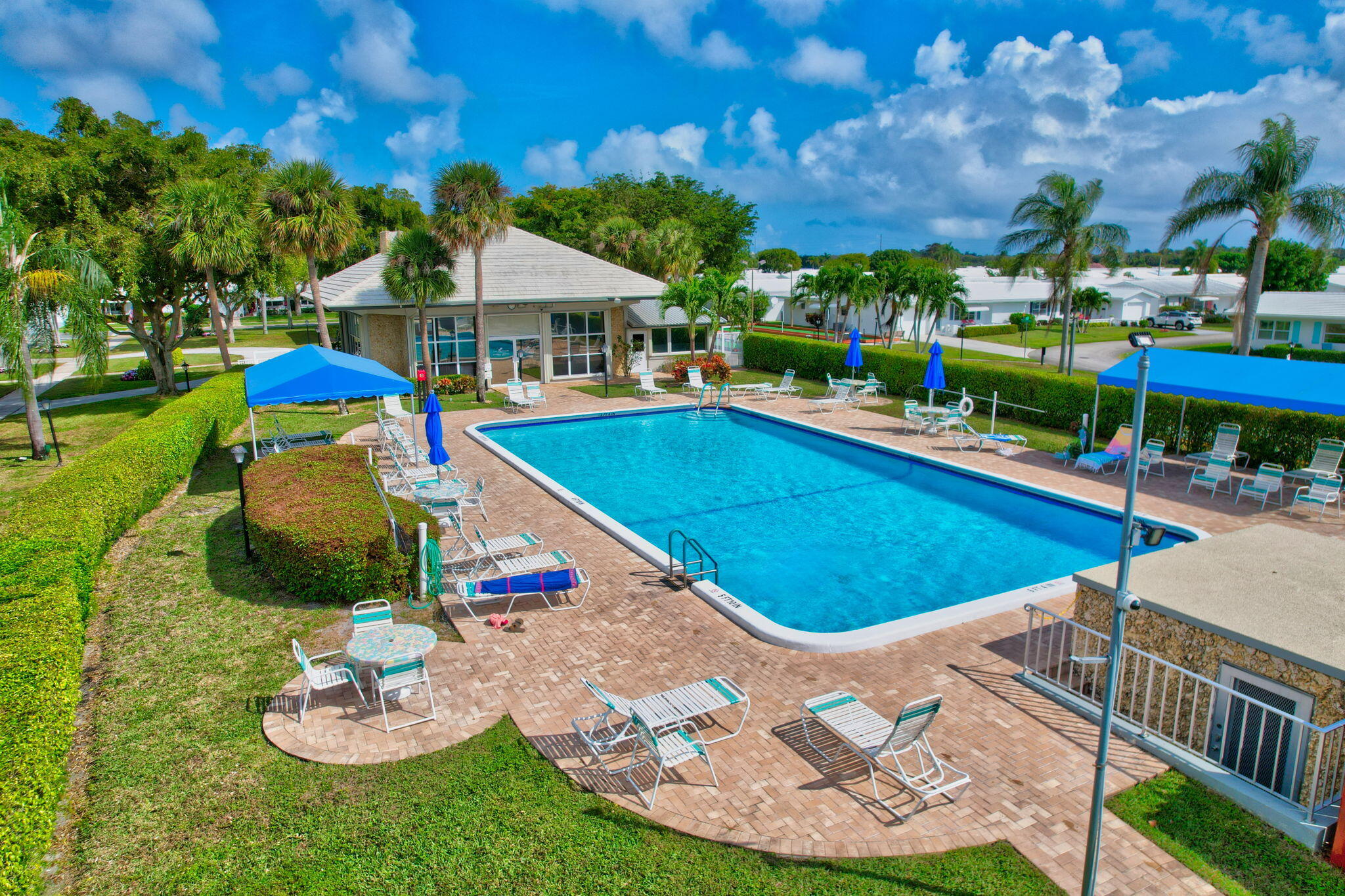 PALM BEACH LEISUREVILLE REPLAT - Residential