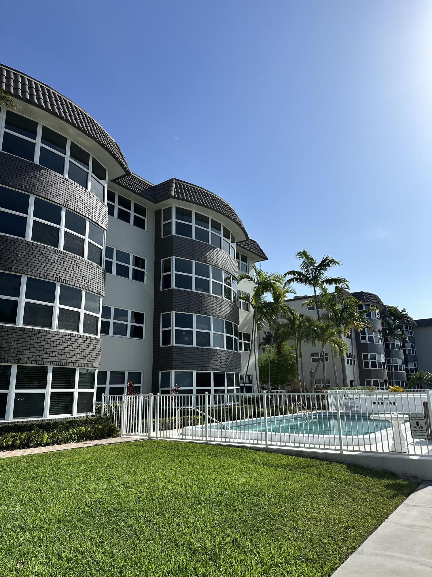 HERITAGE LANDINGS CONDO - Residential