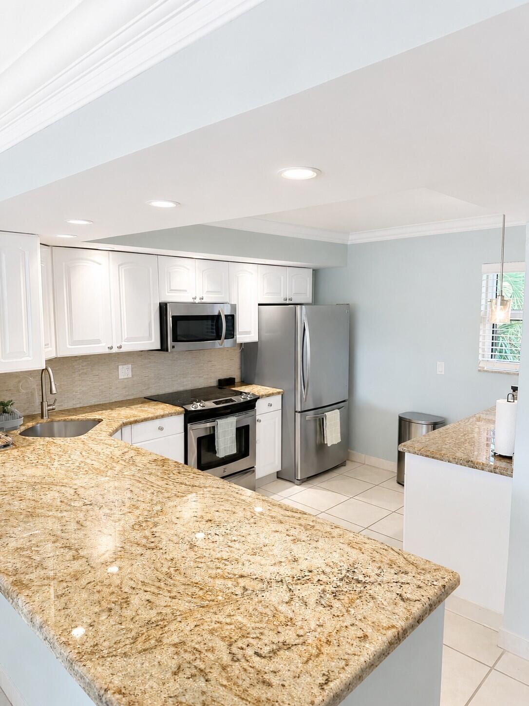 HERITAGE LANDINGS CONDO - Residential