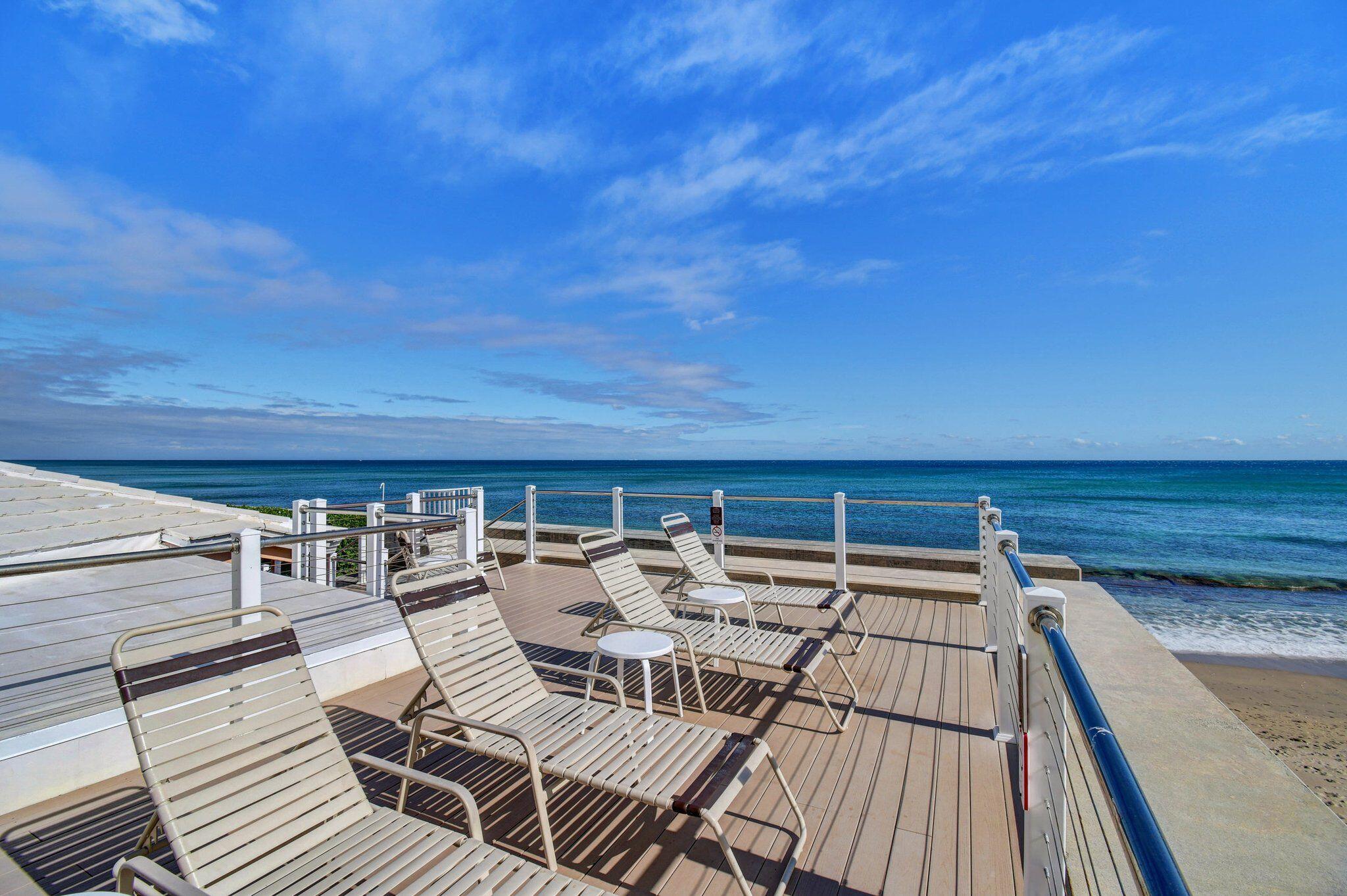 MAYFAIR HOUSE CONDO - Residential