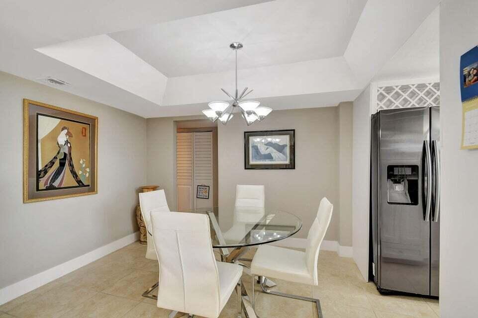 MAYFAIR HOUSE CONDO - Residential