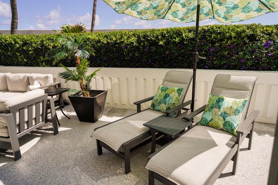 MAYFAIR HOUSE CONDO - Residential