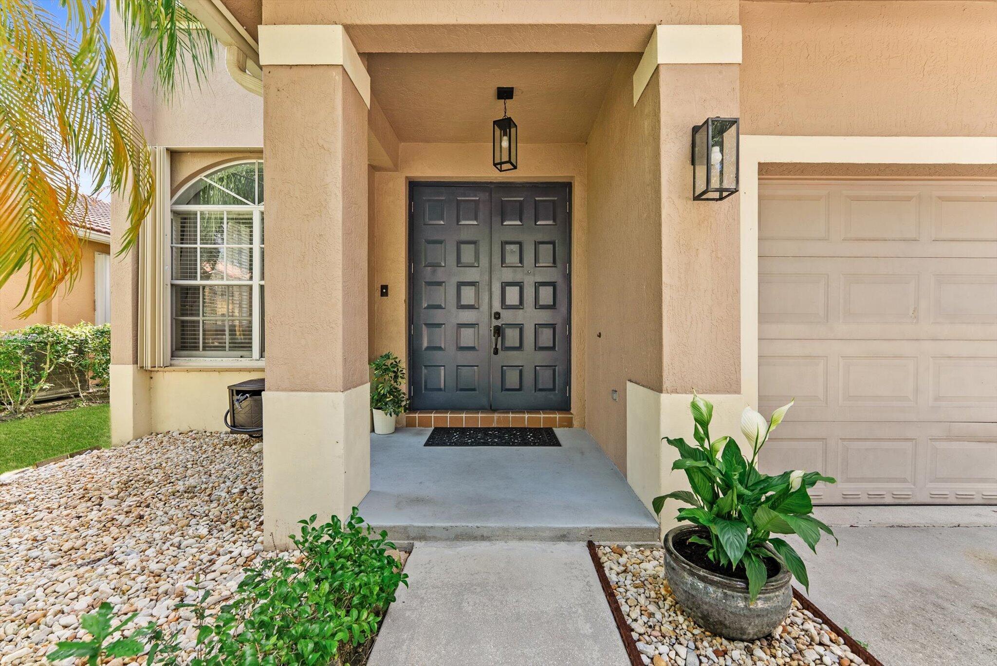 REGENCY LAKES AT COCONUT - Residential
