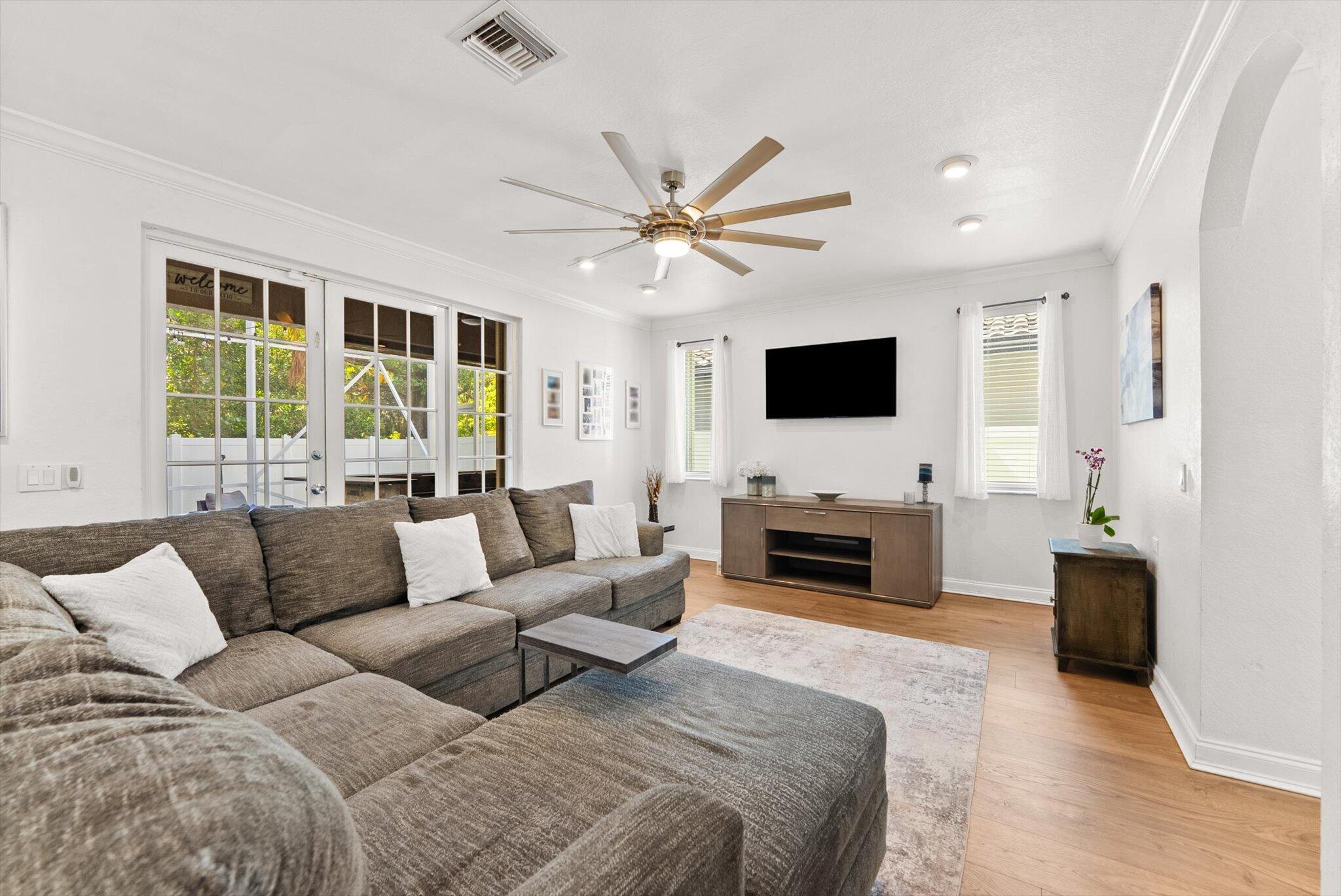 REGENCY LAKES AT COCONUT - Residential
