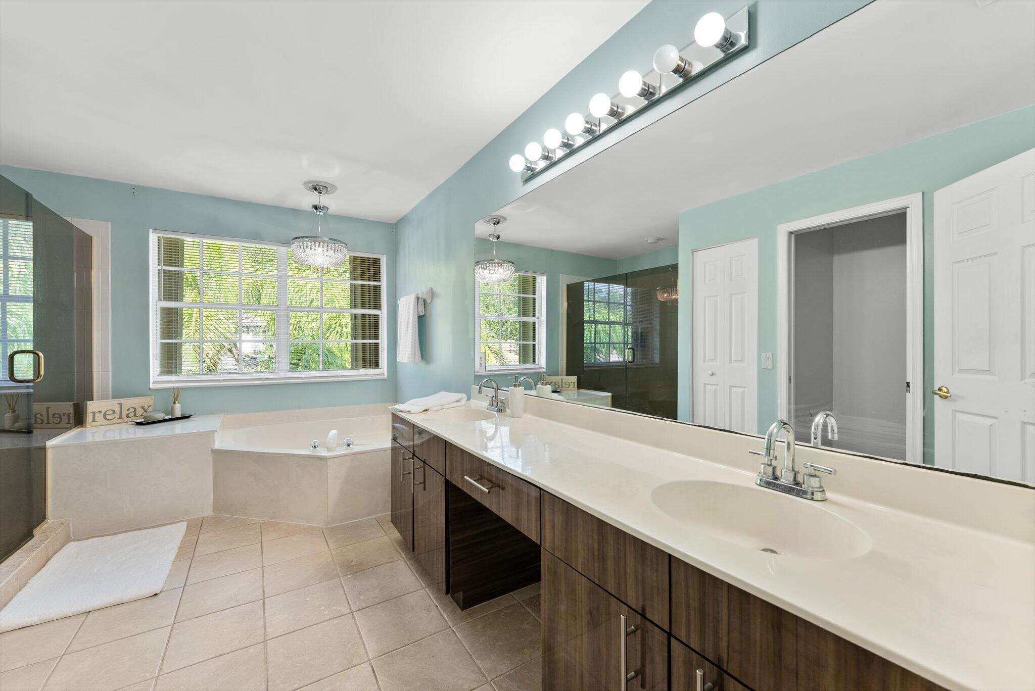 REGENCY LAKES AT COCONUT - Residential