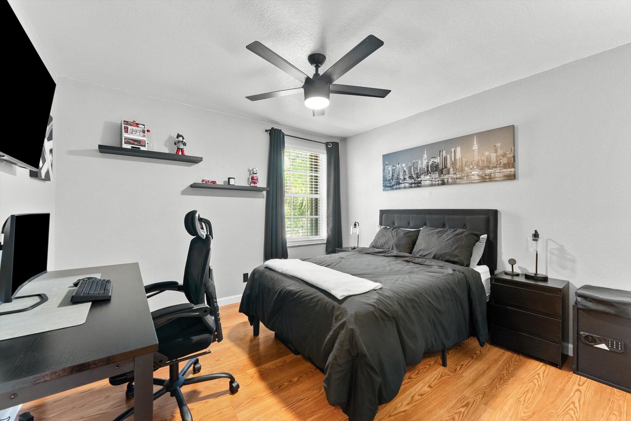 REGENCY LAKES AT COCONUT - Residential