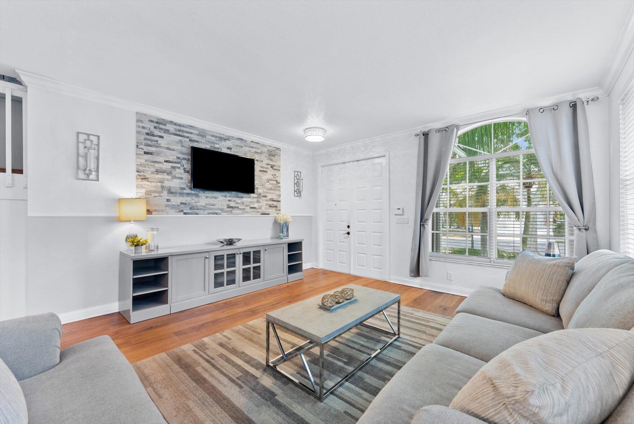 REGENCY LAKES AT COCONUT - Residential
