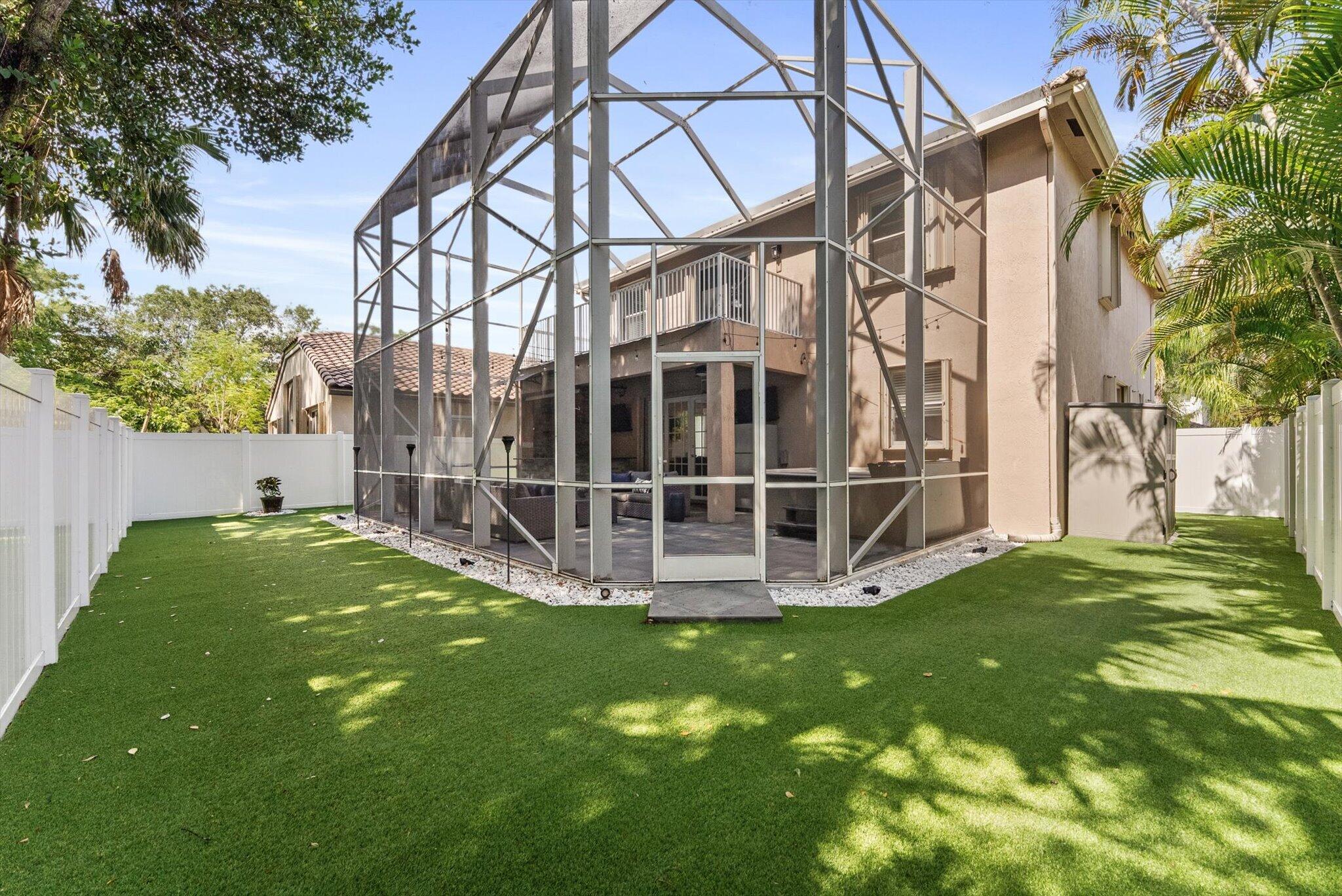 REGENCY LAKES AT COCONUT - Residential