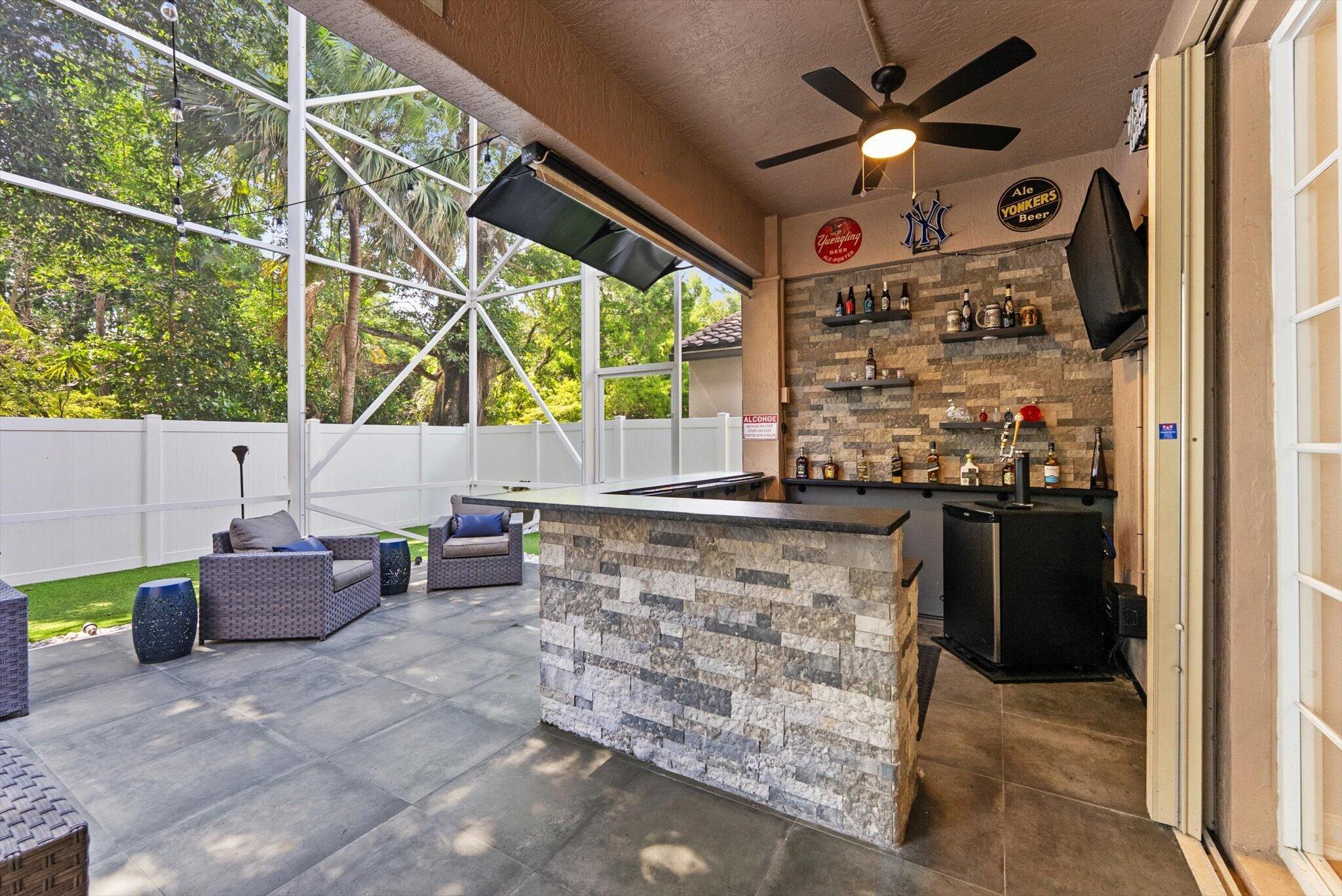 REGENCY LAKES AT COCONUT - Residential