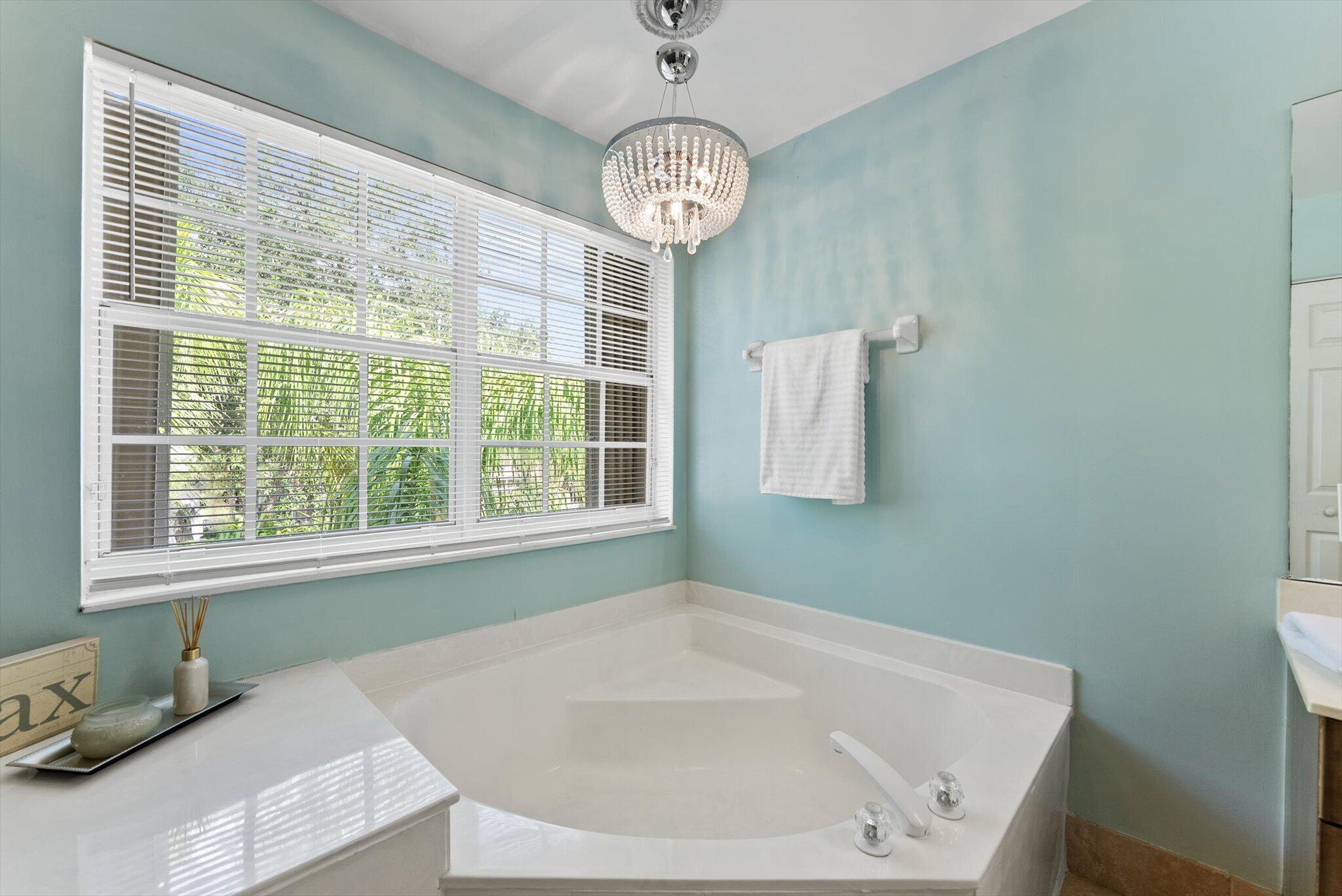 REGENCY LAKES AT COCONUT - Residential