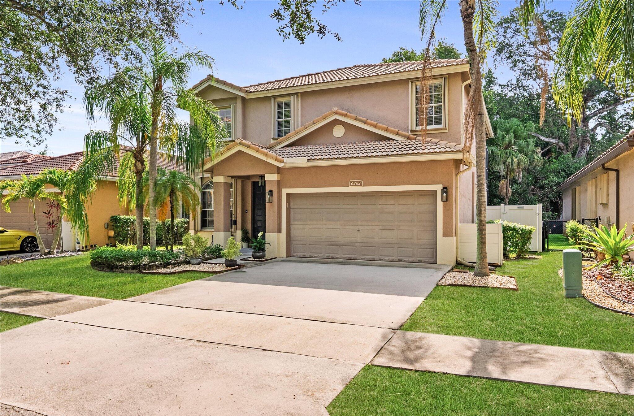 REGENCY LAKES AT COCONUT - Residential