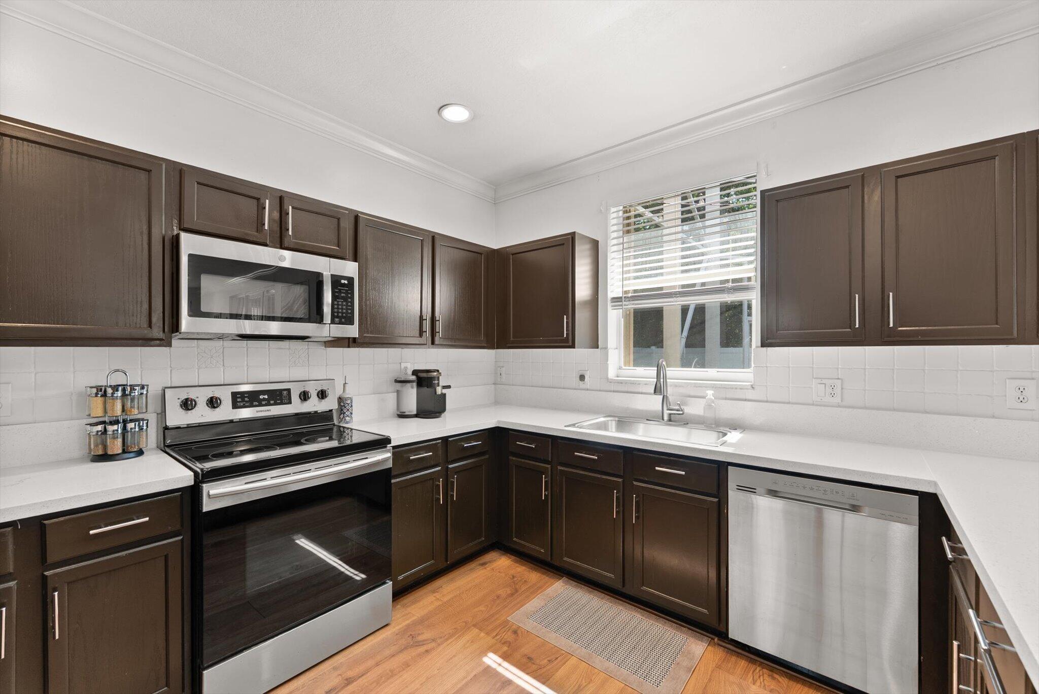 REGENCY LAKES AT COCONUT - Residential
