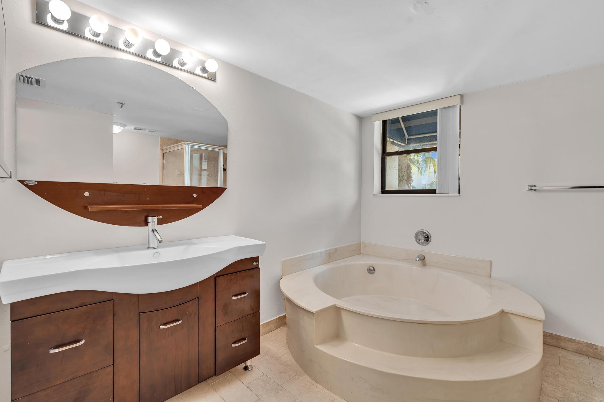 REGENCY AT BOCA POINTE CONDO - Residential