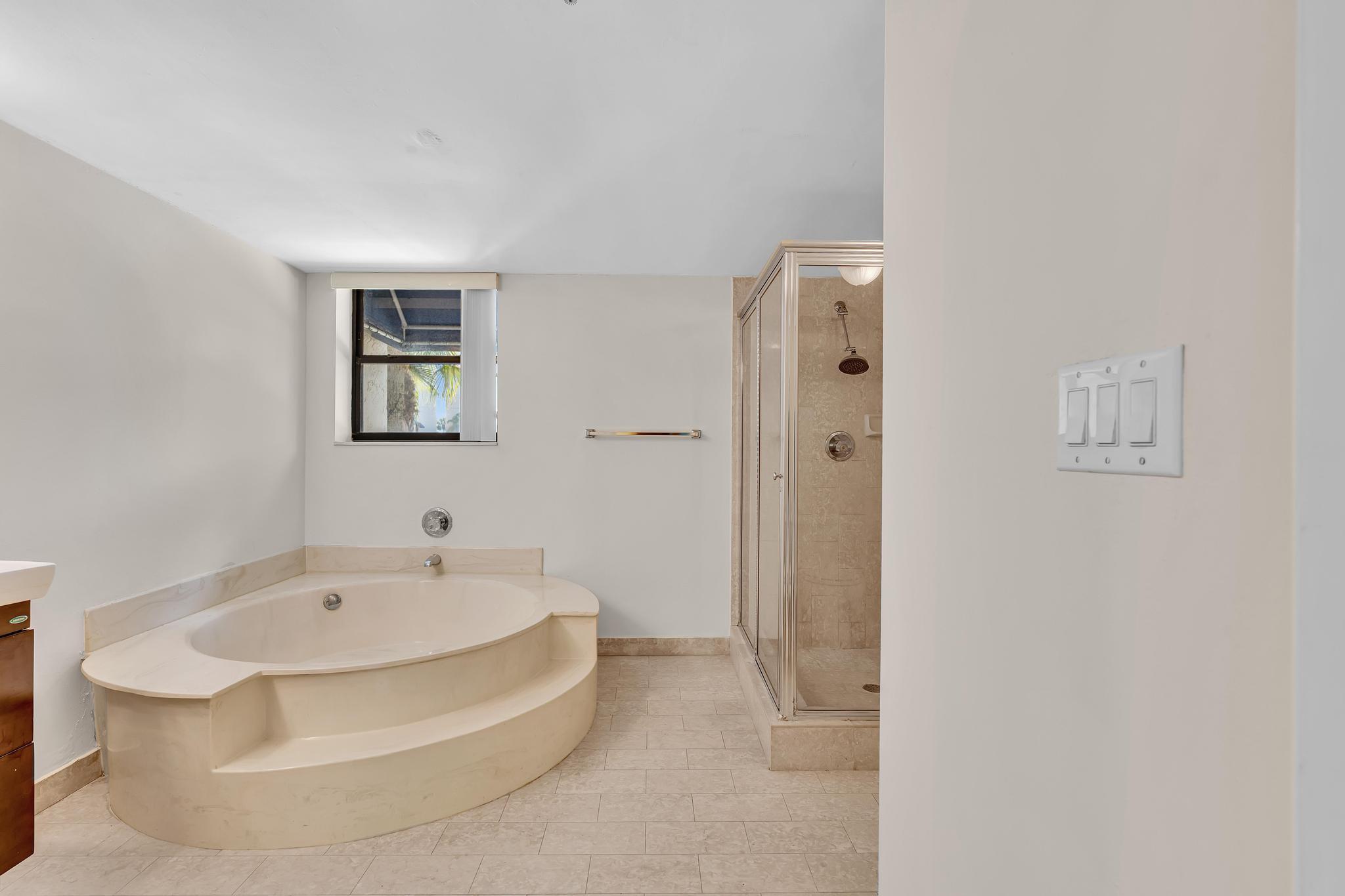 REGENCY AT BOCA POINTE CONDO - Residential