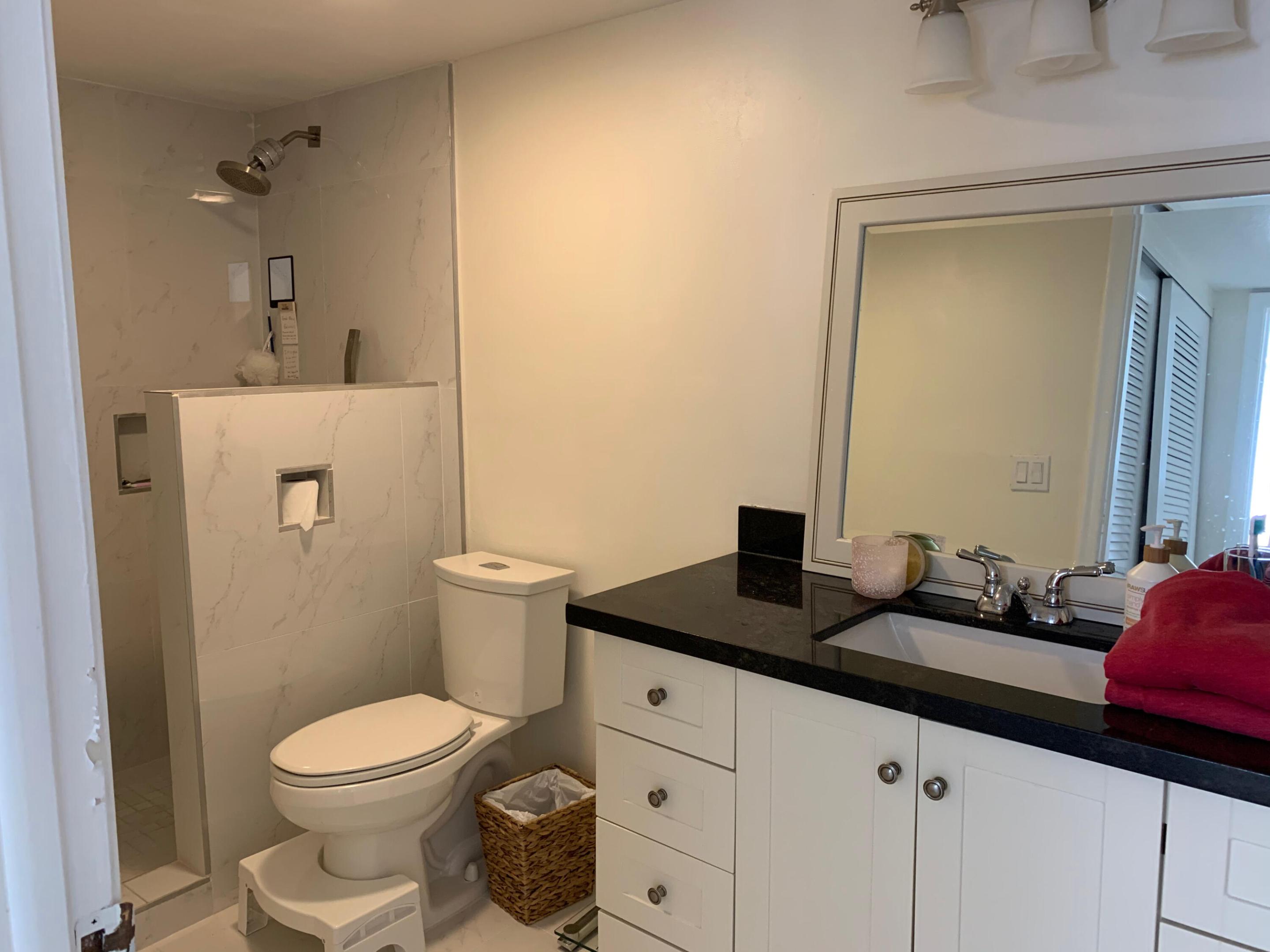 HARBOUR HALL INLET CLUB CONDO - Residential Lease