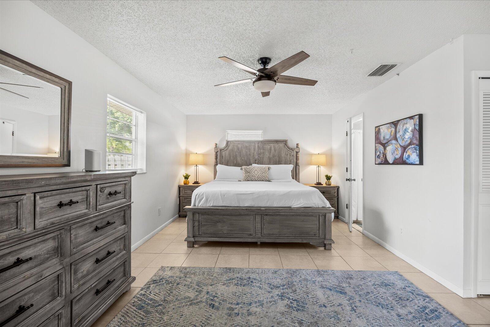 PALM LAKE PARK - Residential