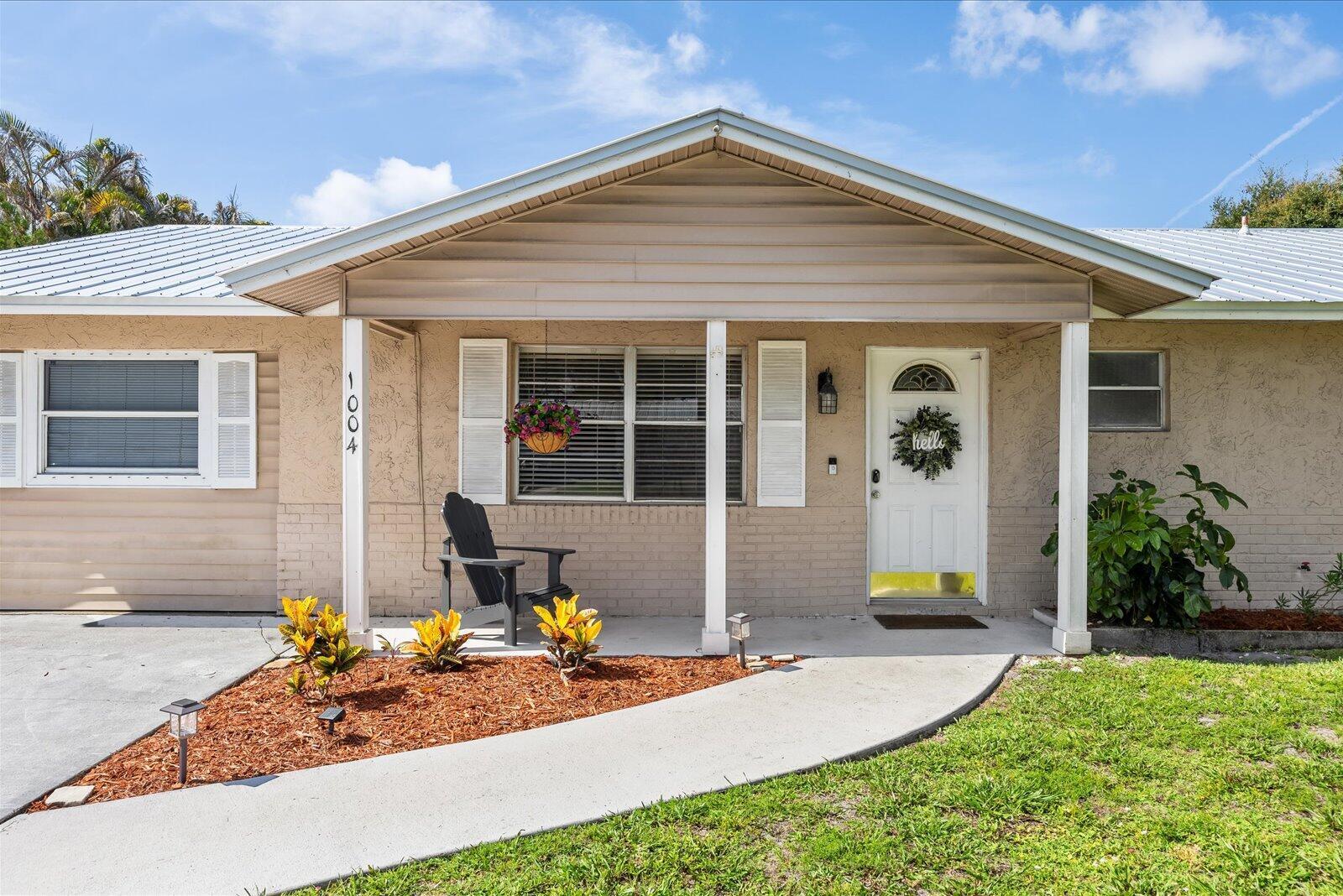 PALM LAKE PARK - Residential