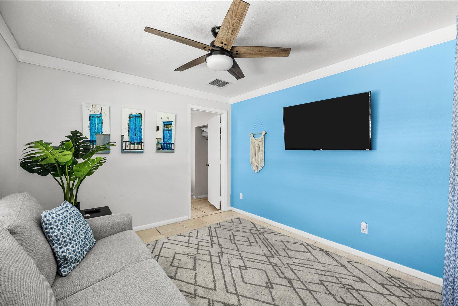 PALM LAKE PARK - Residential