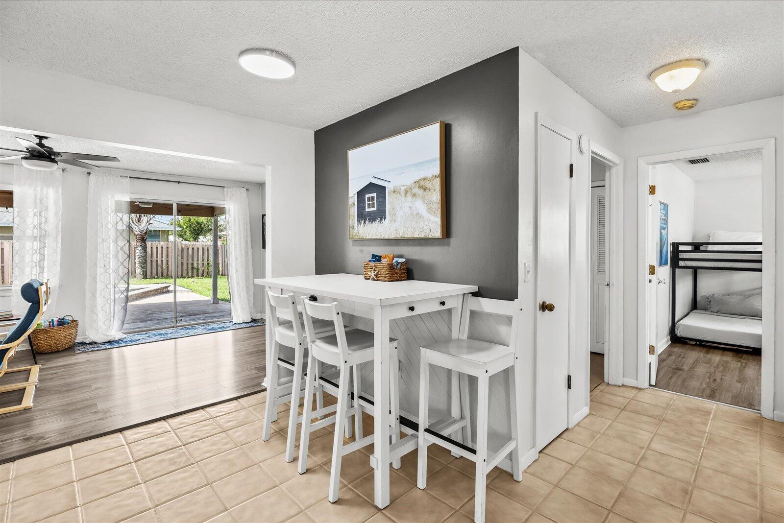 PALM LAKE PARK - Residential