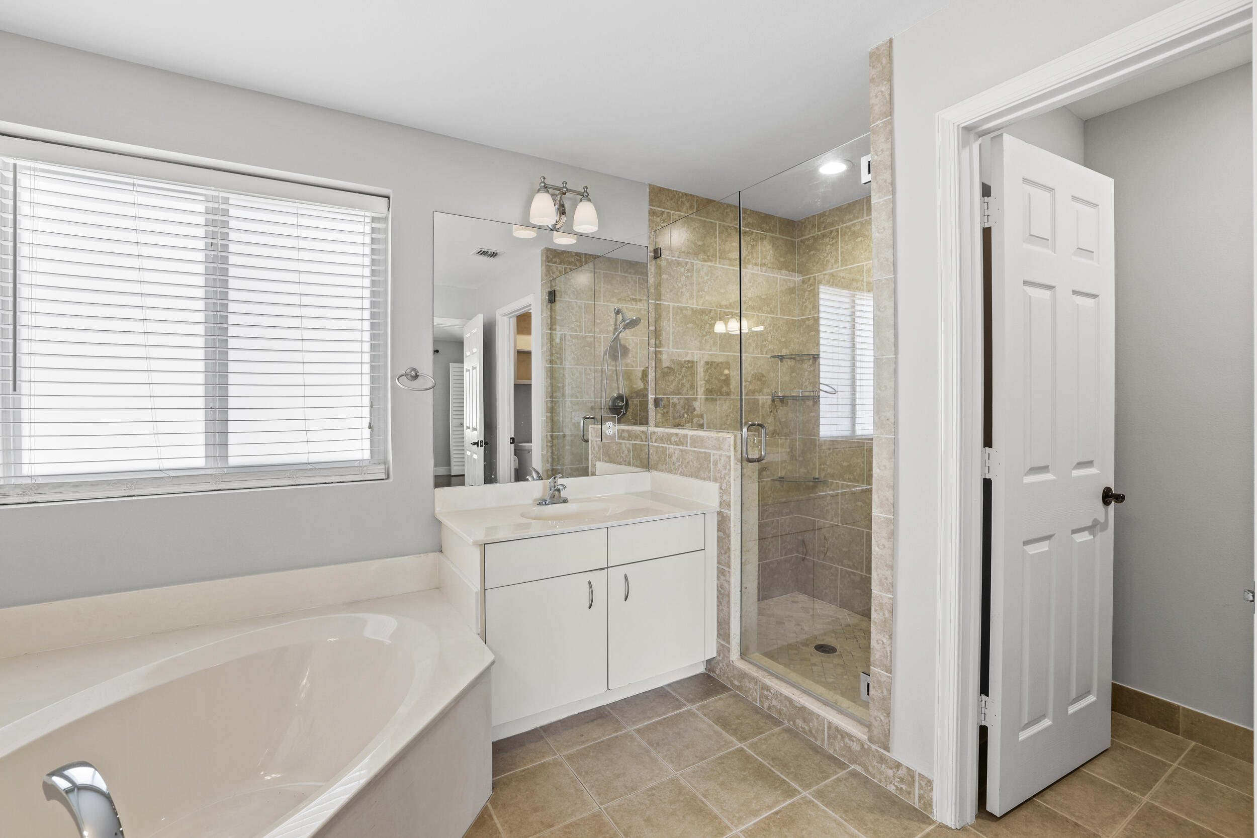 HOLIDAY SPRINGS EAST - Residential