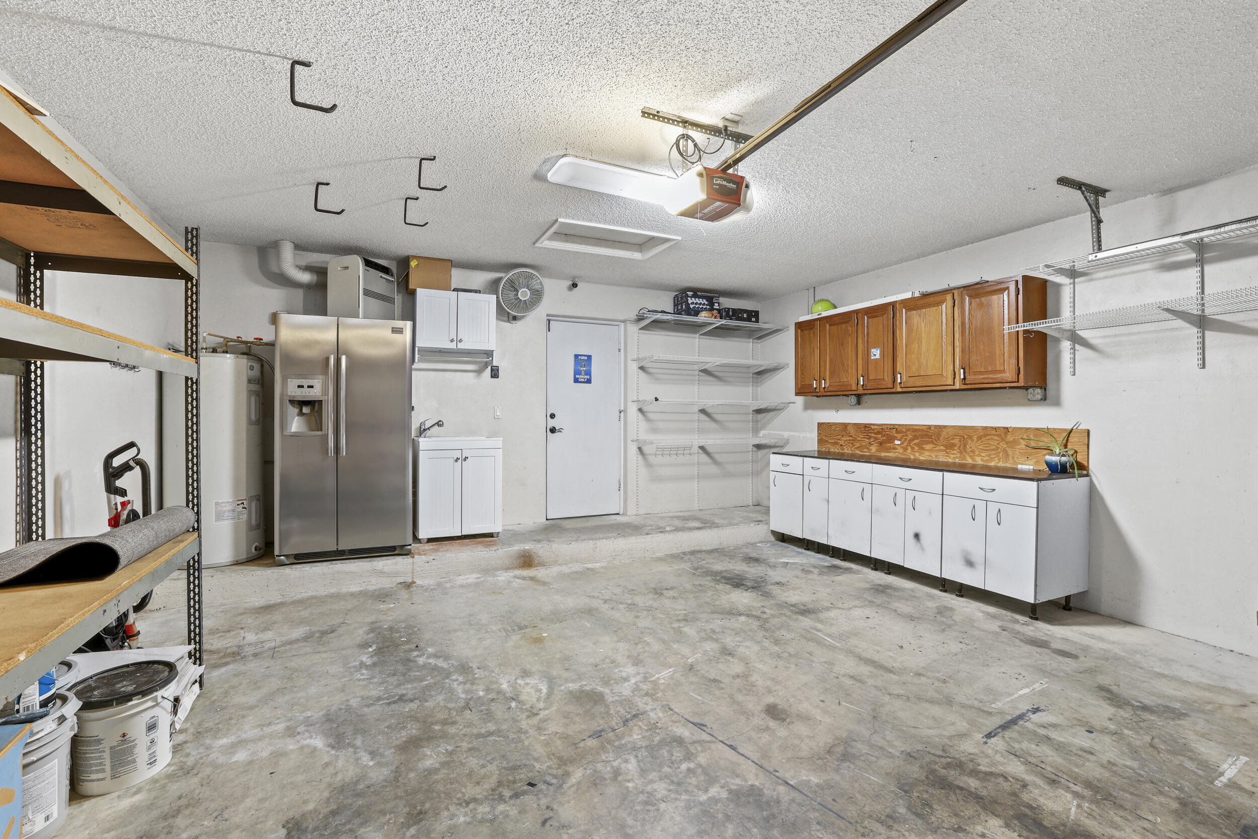 HOLIDAY SPRINGS EAST - Residential