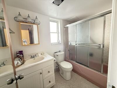STRATFORD CONDOMINIUM - Residential Lease