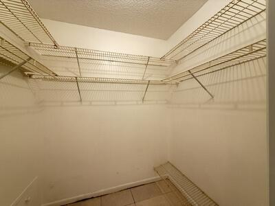 STRATFORD CONDOMINIUM - Residential Lease