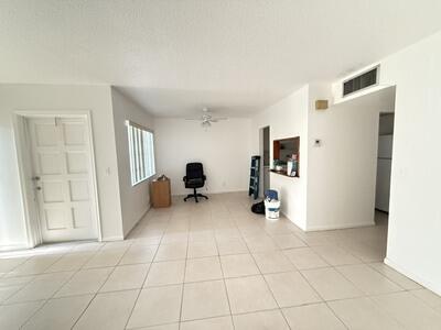 STRATFORD CONDOMINIUM - Residential Lease