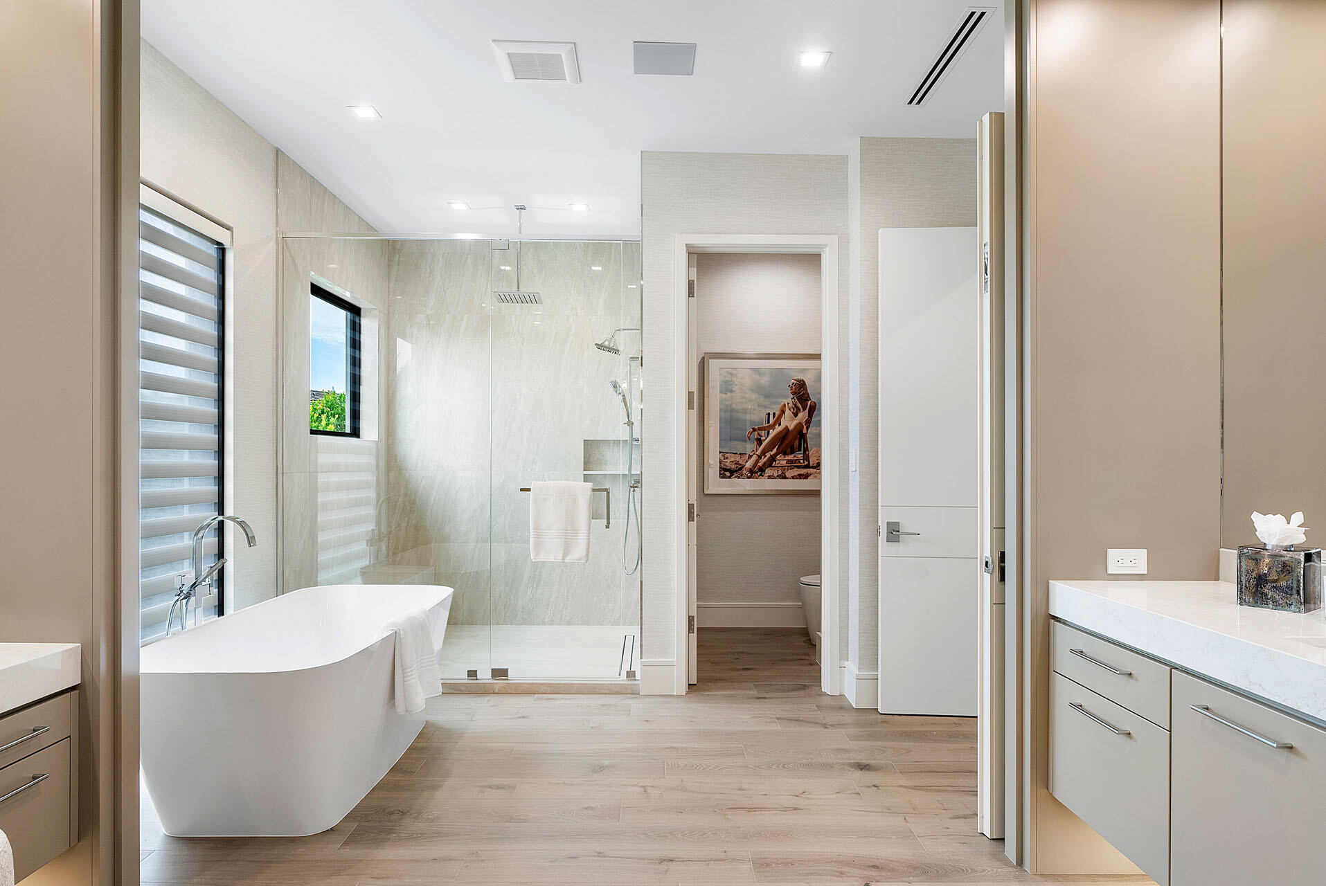 ROYAL PALM YACHT & COUNTRY CLUB - Residential