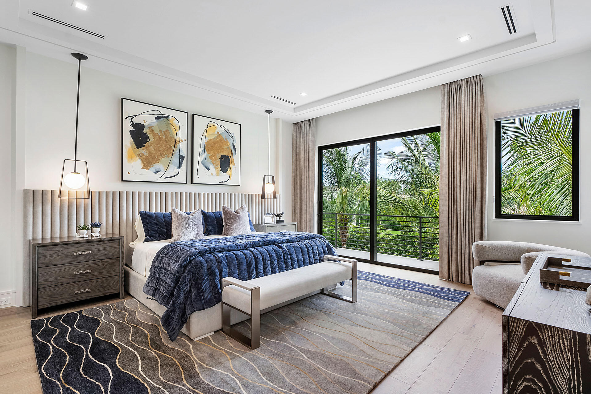 ROYAL PALM YACHT & COUNTRY CLUB - Residential