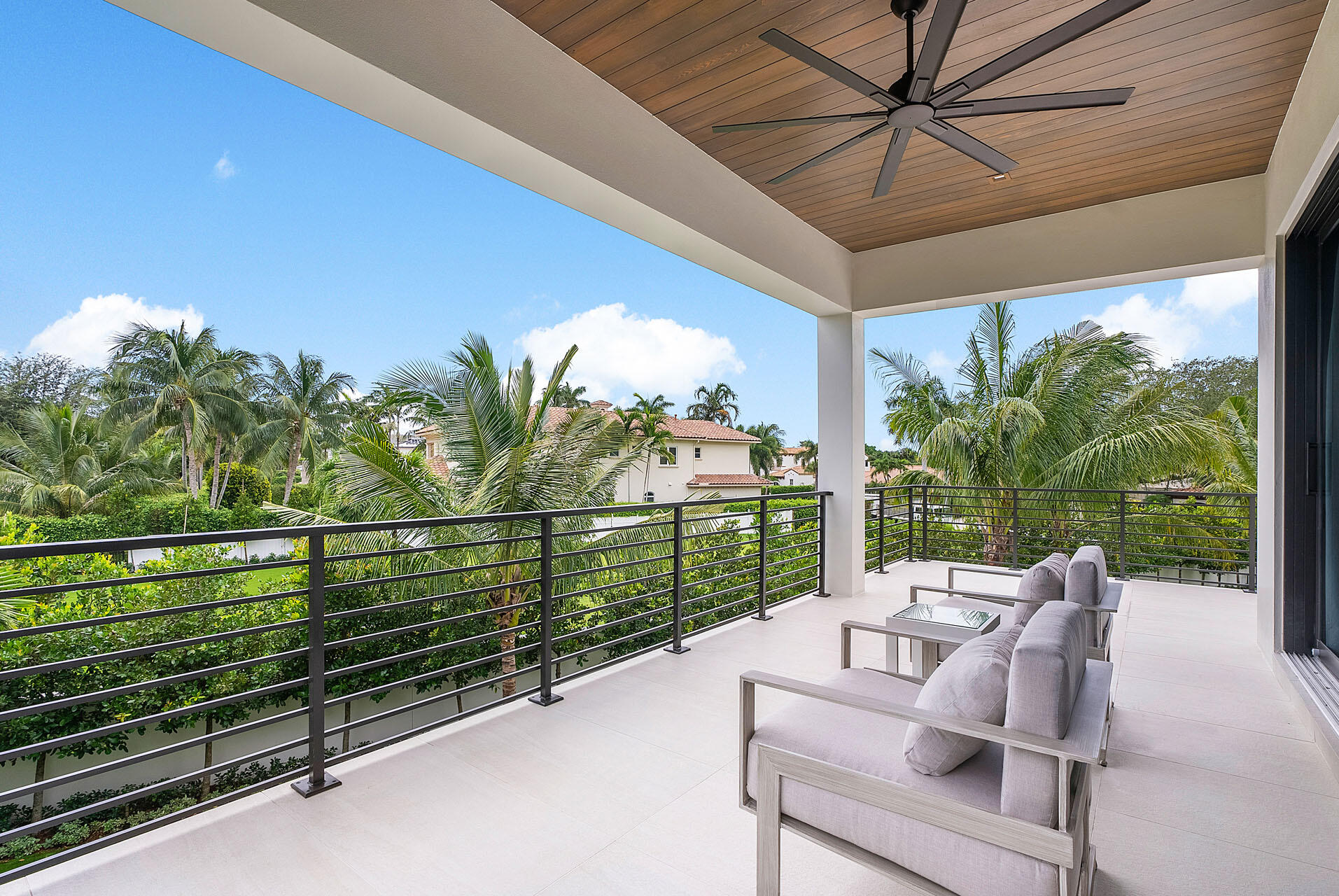 ROYAL PALM YACHT & COUNTRY CLUB - Residential