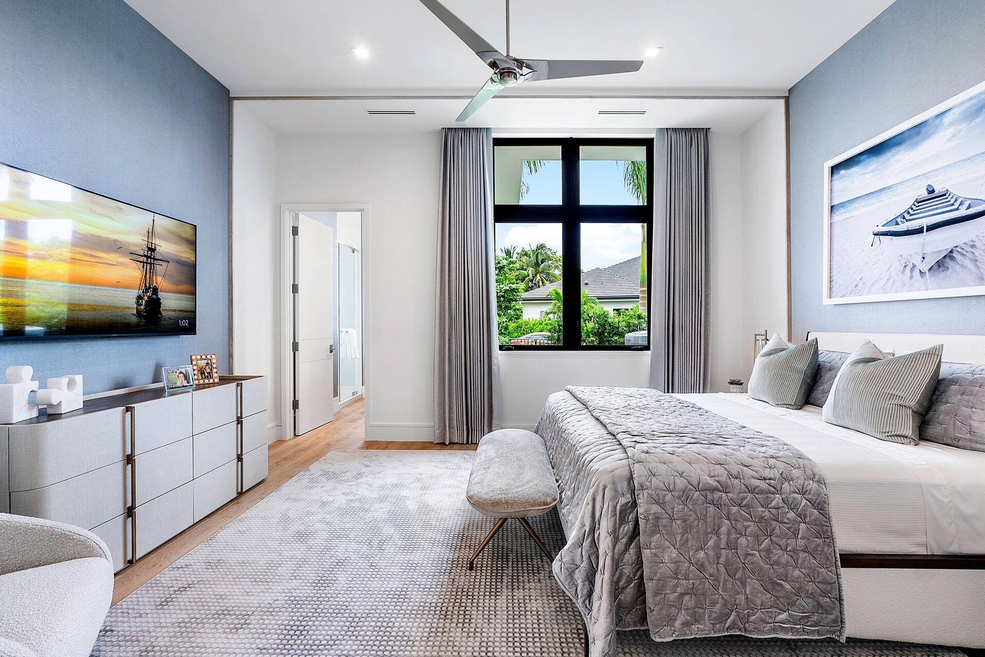 ROYAL PALM YACHT & COUNTRY CLUB - Residential