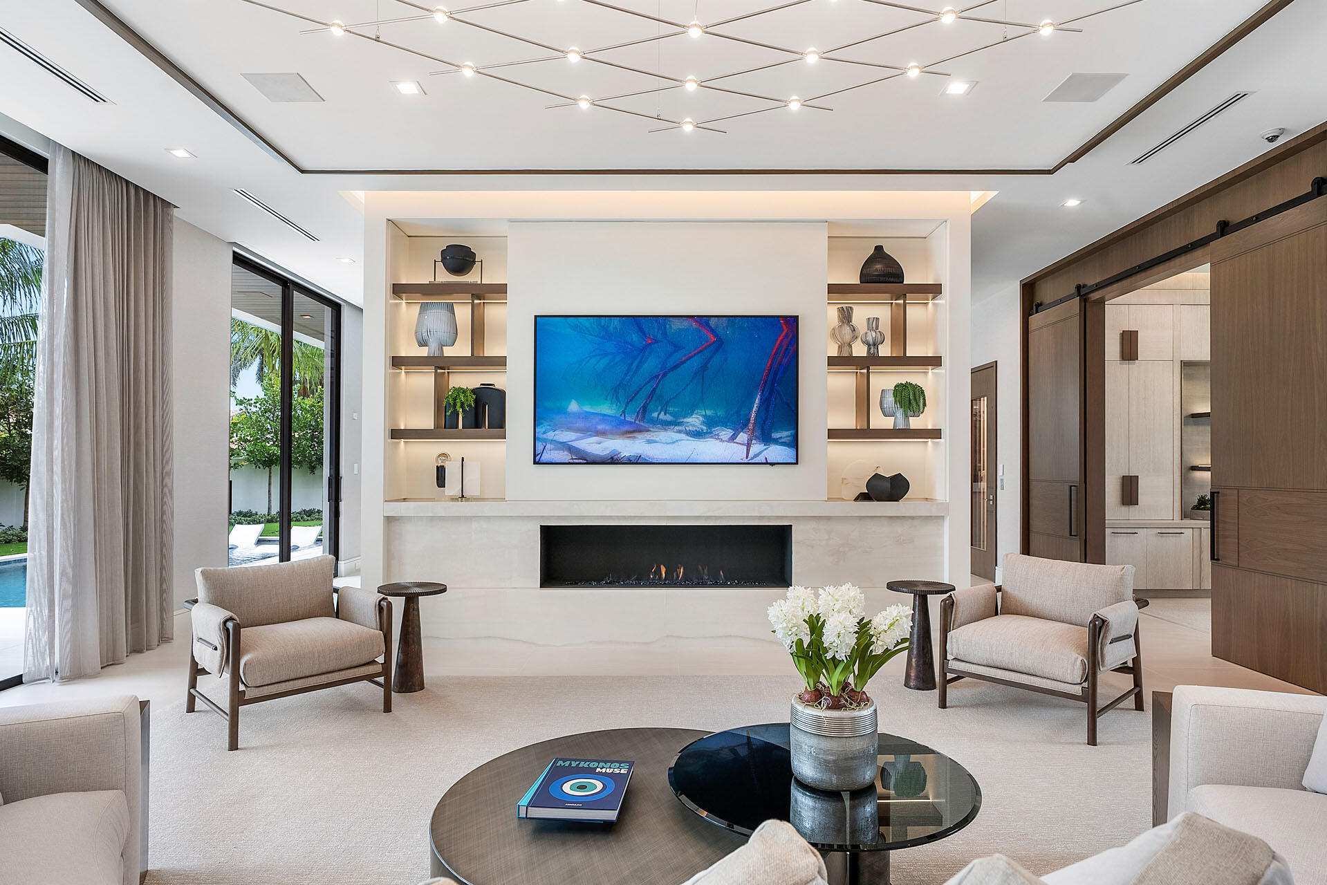 ROYAL PALM YACHT & COUNTRY CLUB - Residential
