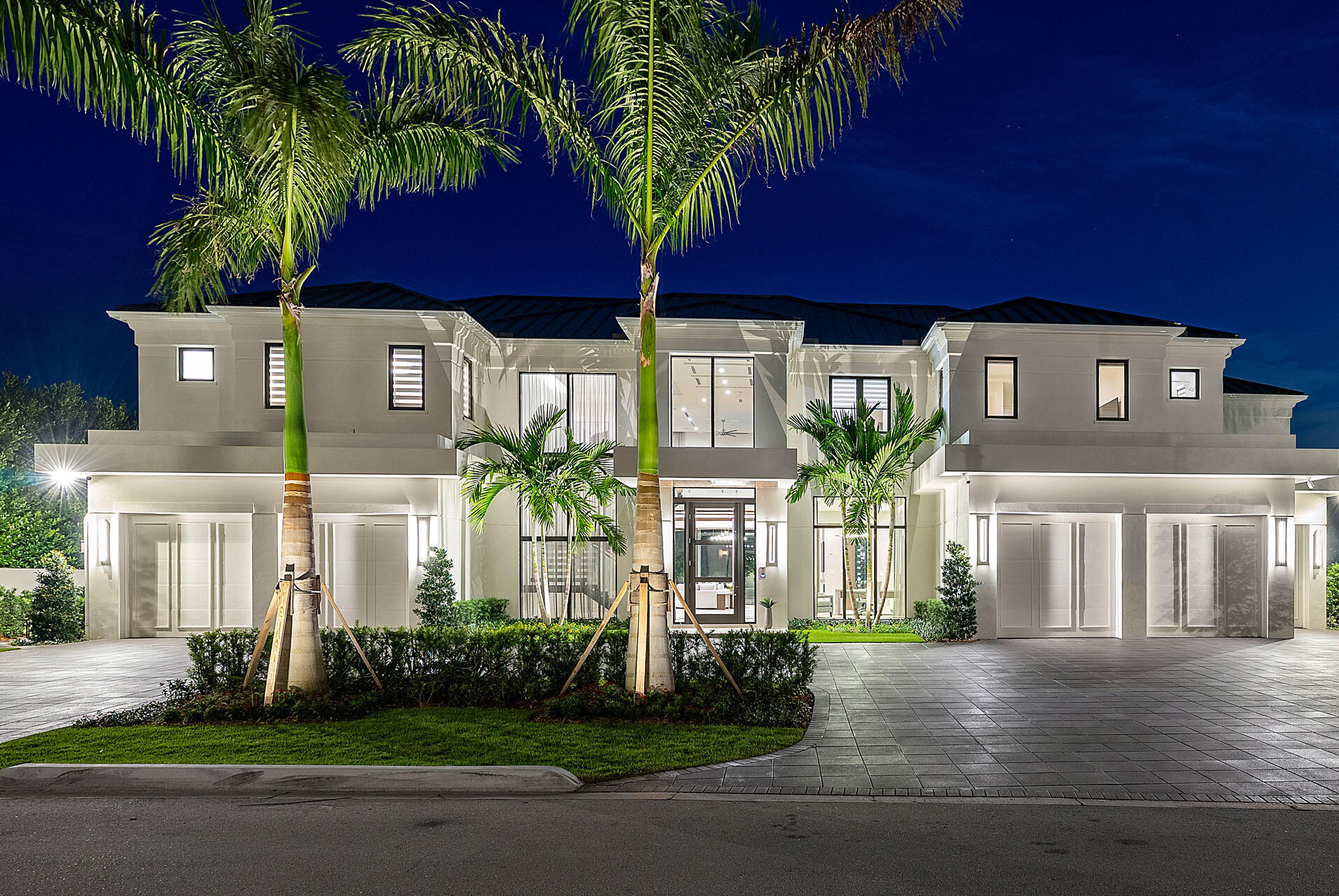 ROYAL PALM YACHT & COUNTRY CLUB - Residential