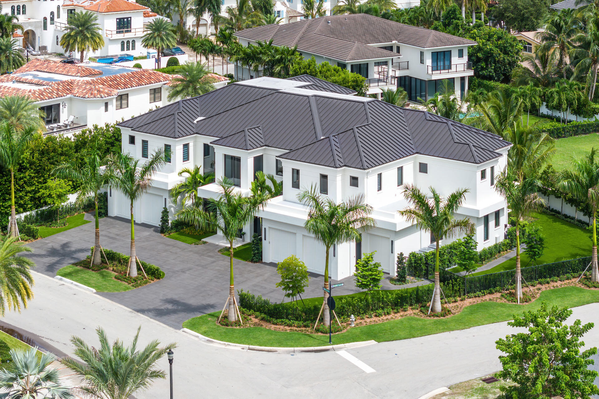 ROYAL PALM YACHT & COUNTRY CLUB - Residential