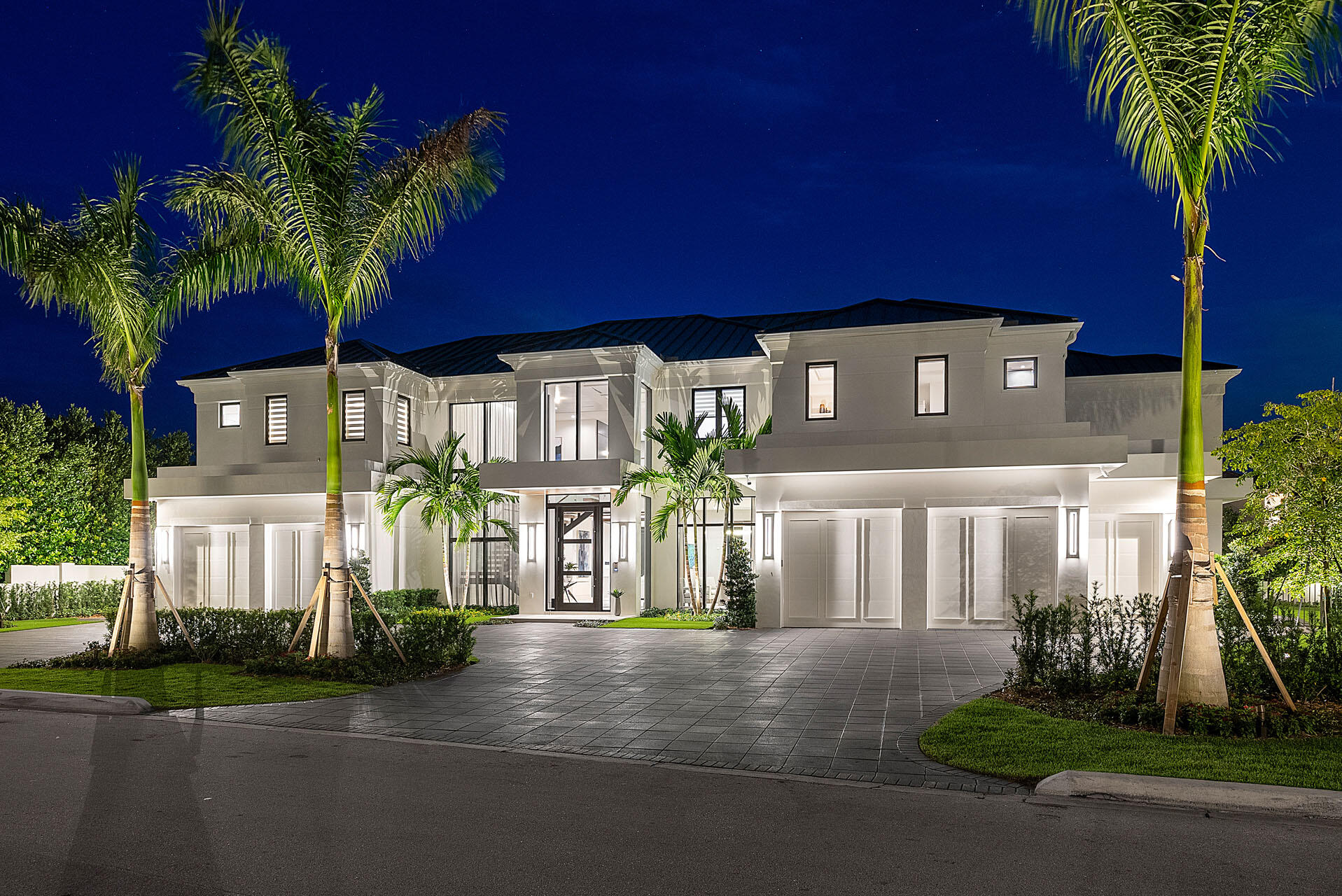 ROYAL PALM YACHT & COUNTRY CLUB - Residential