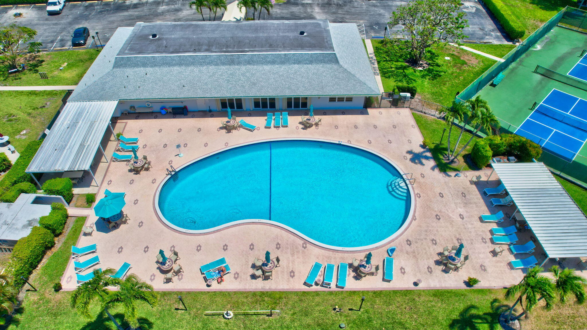 HIGH POINT OF DELRAY WEST CONDO SEC 1&2 - Residential
