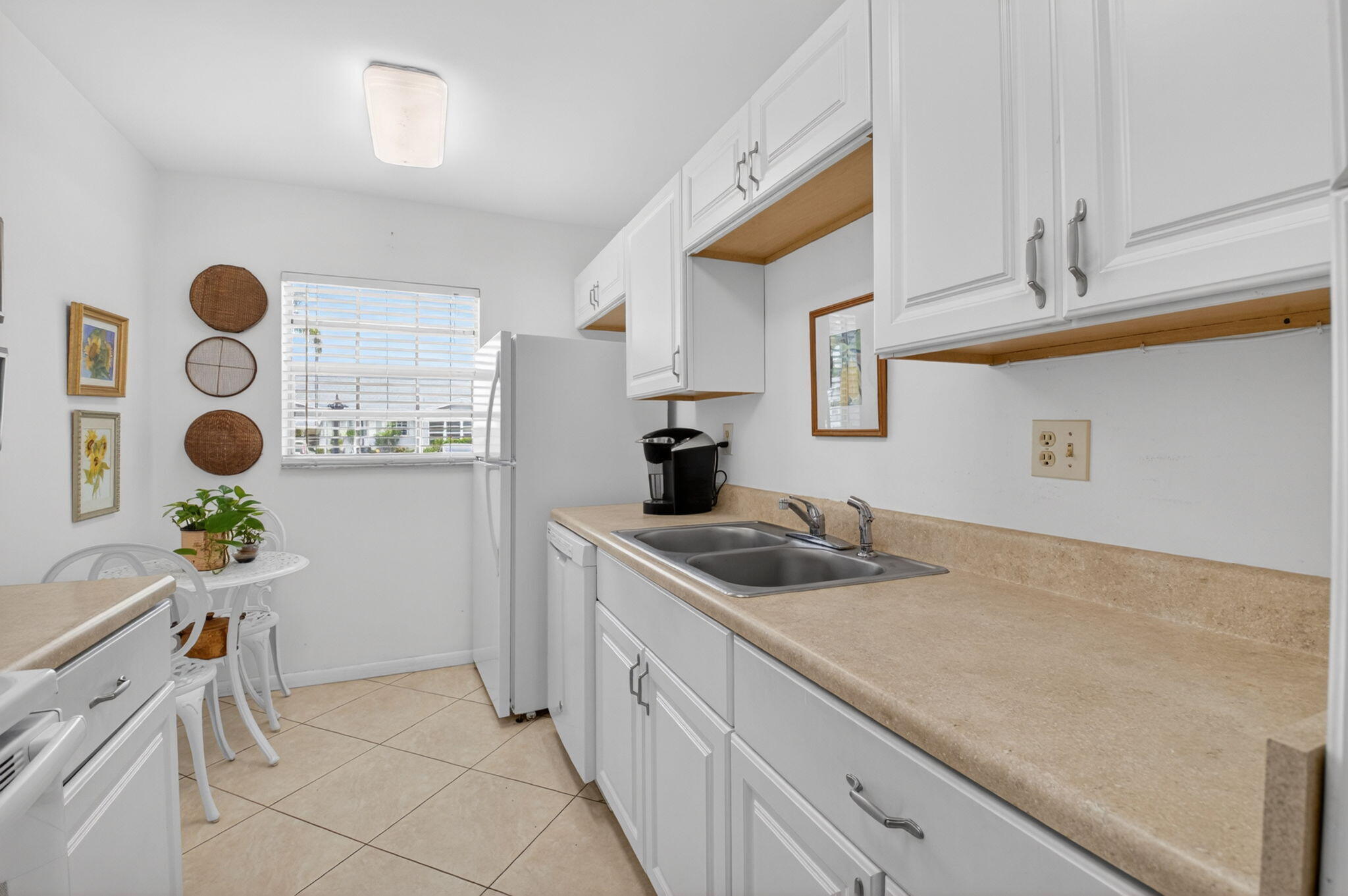 HIGH POINT OF DELRAY WEST CONDO SEC 1&2 - Residential