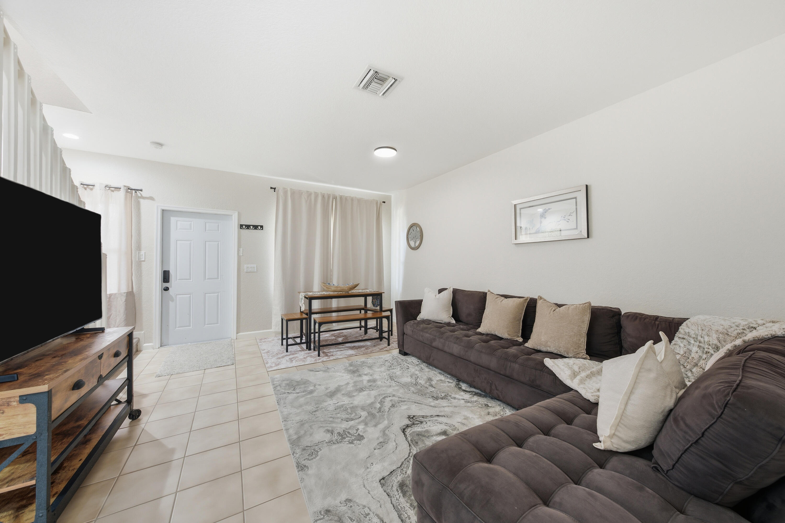 GEORGIAN COURTS - Residential Lease
